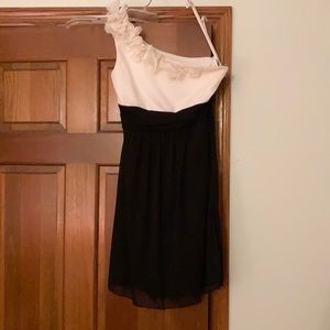 One shoulder dress